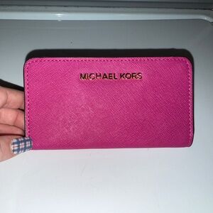 Authentic Michael Kors wristlet